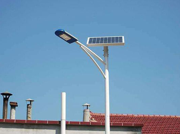 Solar photovoltaic street light